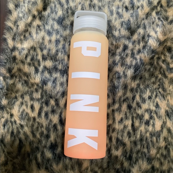 PINK Victoria's Secret Other - PINK BY VICTORIAS SECRET THERMOS